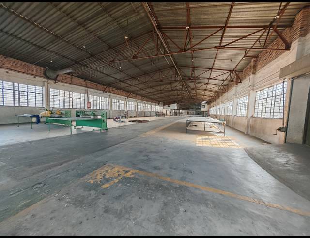 7,800M² FACTORY TO LET IN BOOYSENS